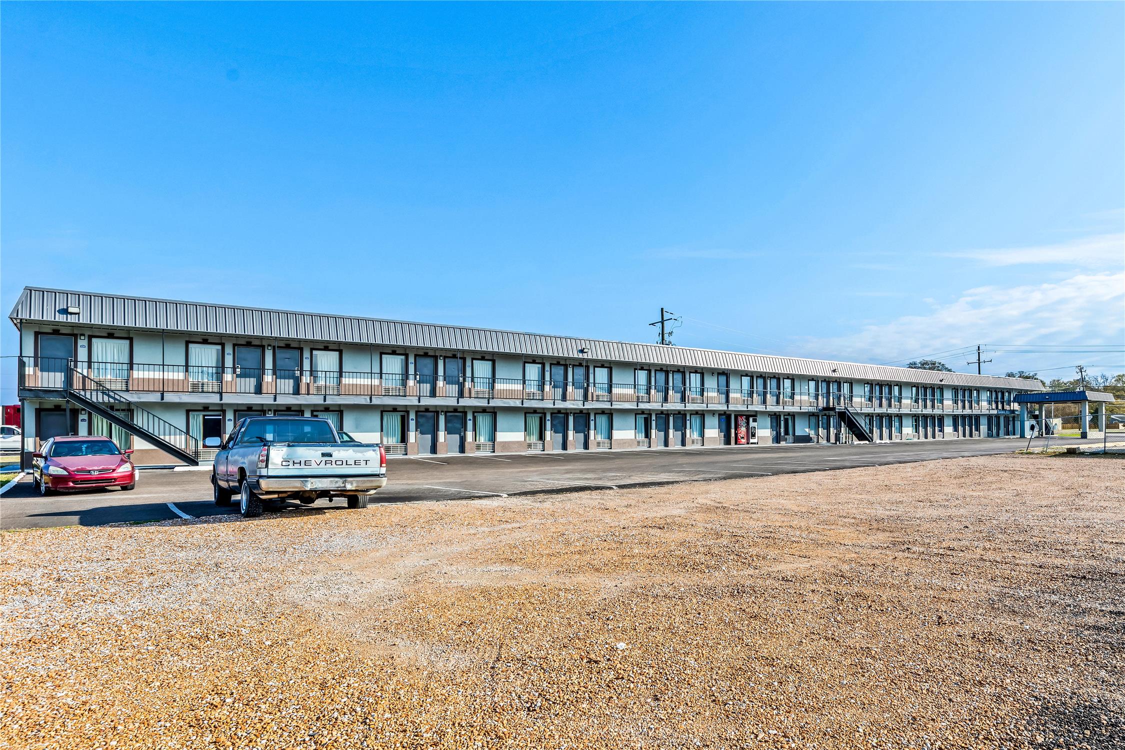 Americas Best Value Inn Indianola 25/26