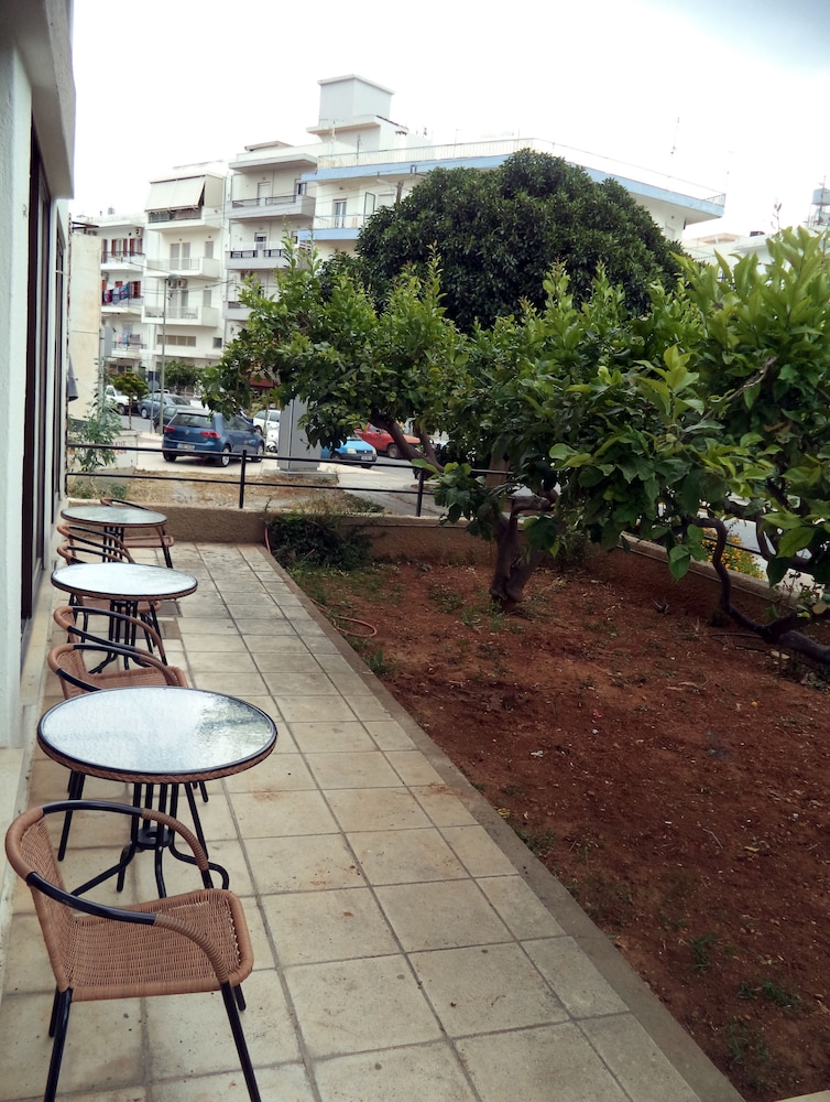 Gefyra Hotel 6/26