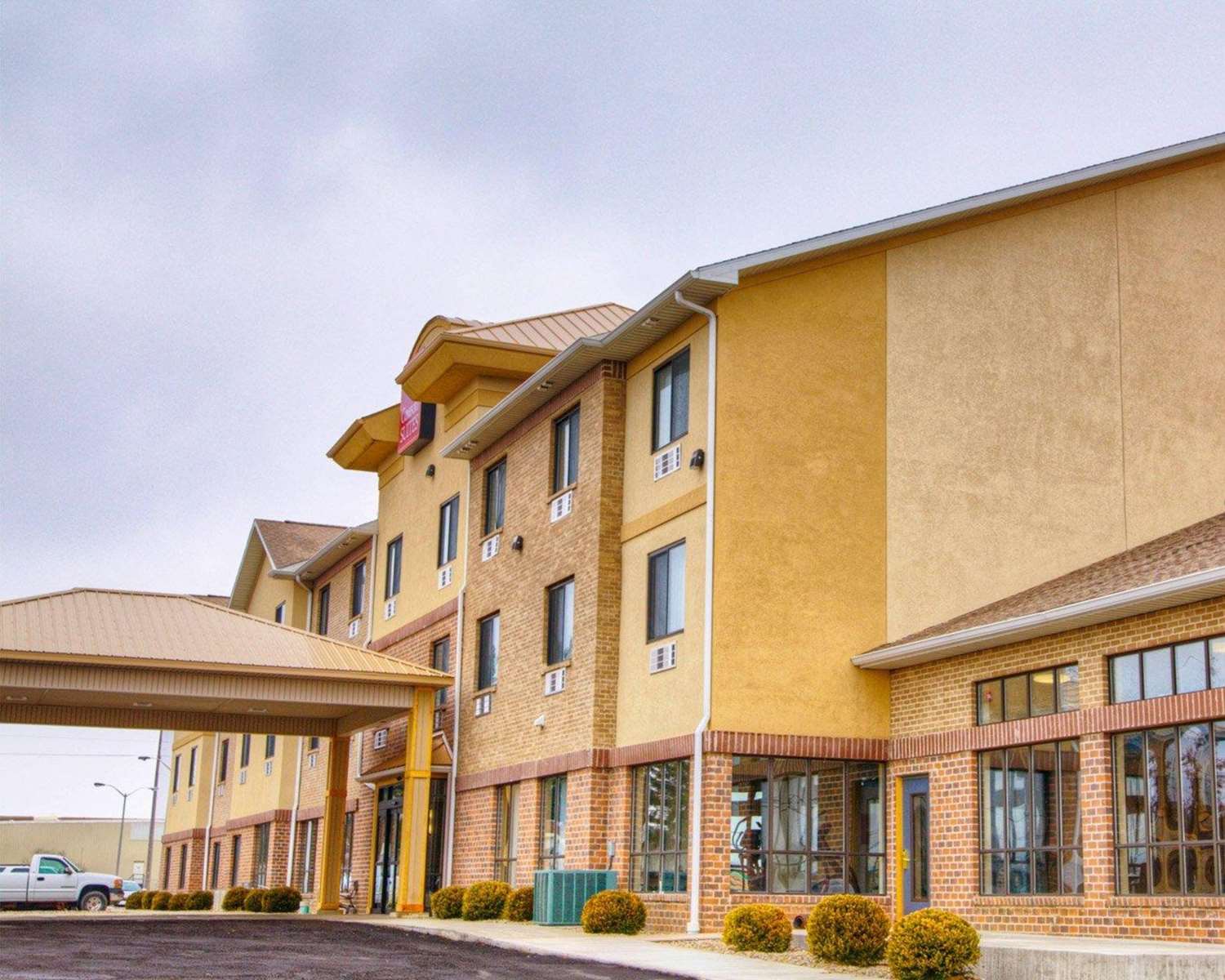 Comfort Suites Plymouth Near Us-30 4/38