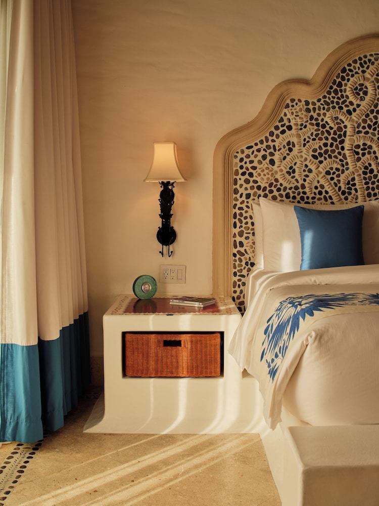 2 BEDROOMS, RESIDENCE, PENTHOUSE, OCEAN VIEW