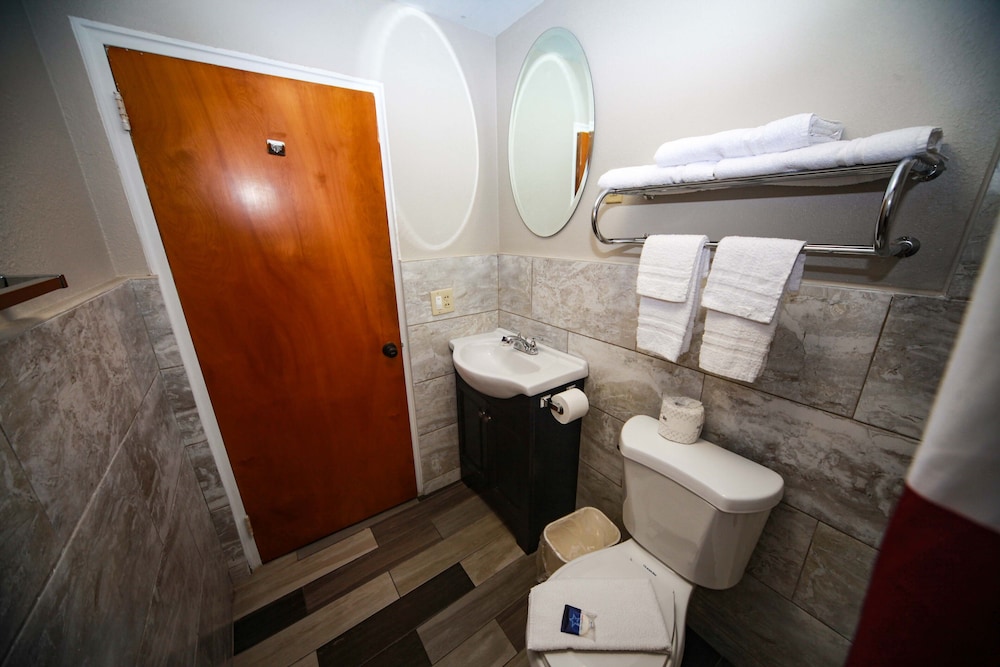 Relax Inn Bradford 23/25
