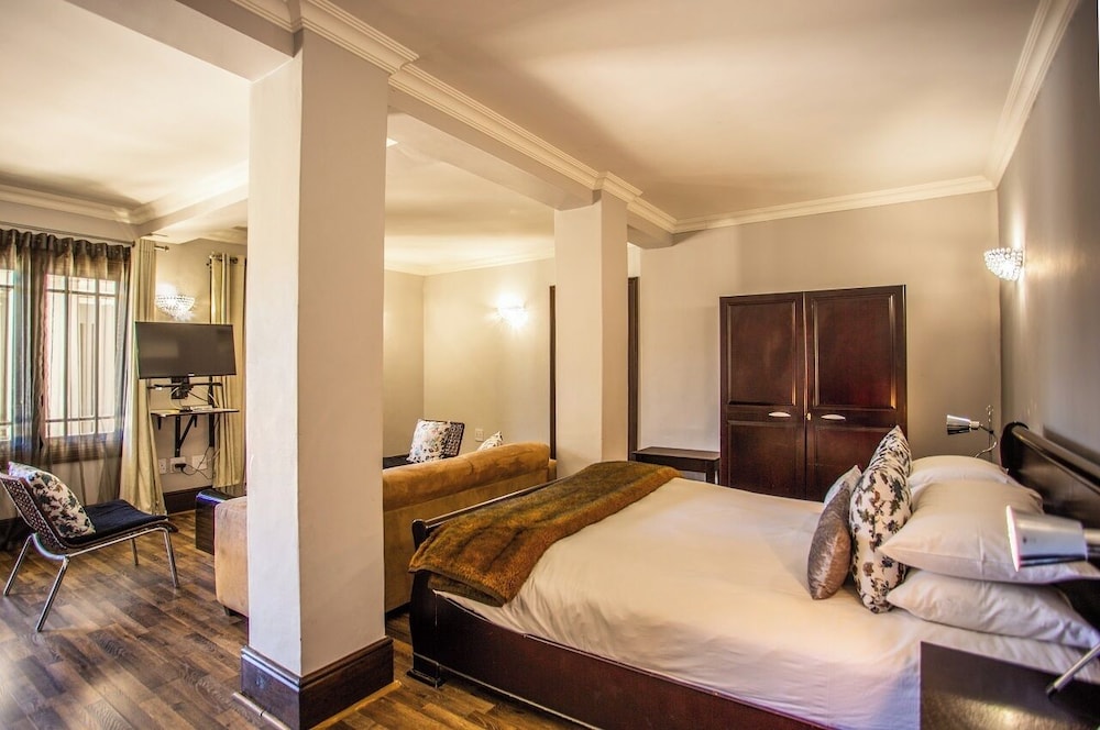 Cape Riviera Guesthouse 4/50