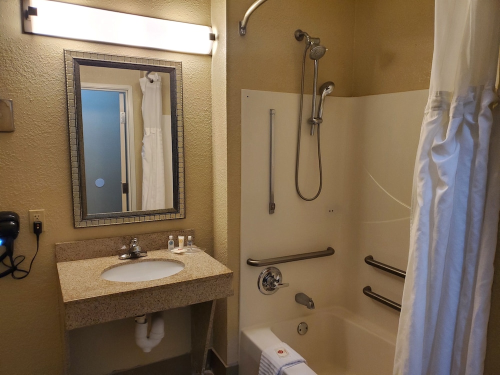 Comfort Suites Montgomery East Monticello Dr 22/47