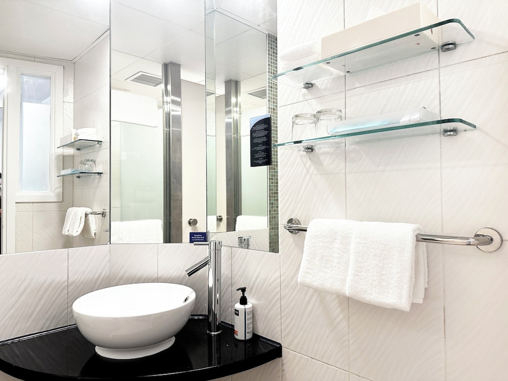 غرفة قياسية بسريرين منفصلين، Holiday Inn Express Causeway Bay Hong Kong 7/8