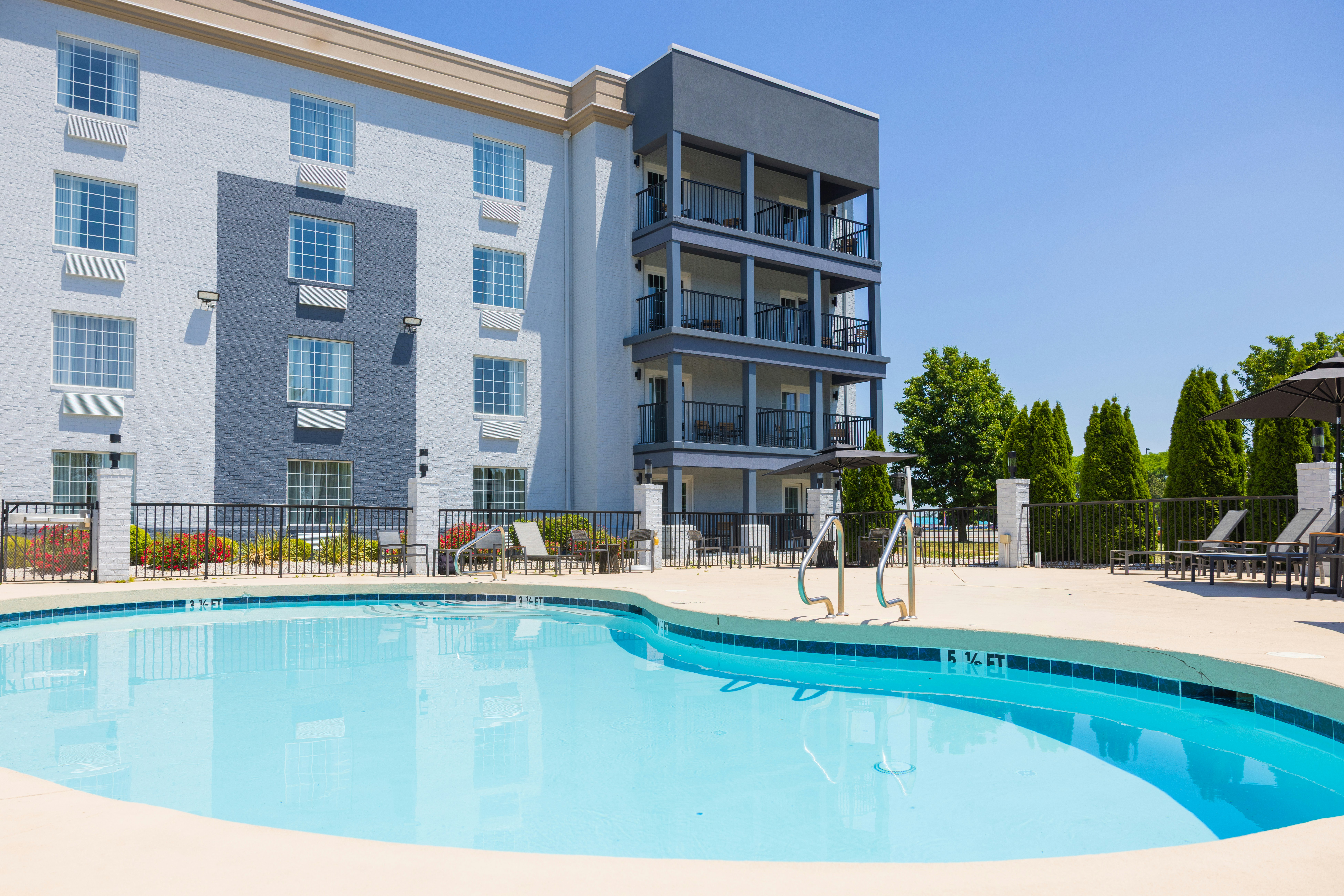 Heritage Inn and Suites Rehoboth Beach 9/72