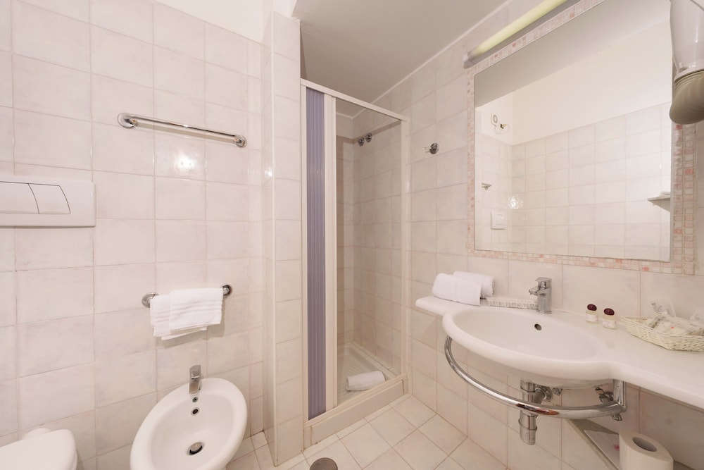 Hotel Aequa 38/41