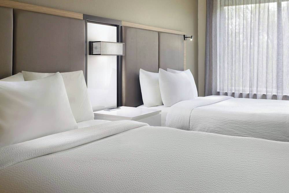 STUDIO, SUITE, 2 DOUBLE BEDS, ACCESSIBLE