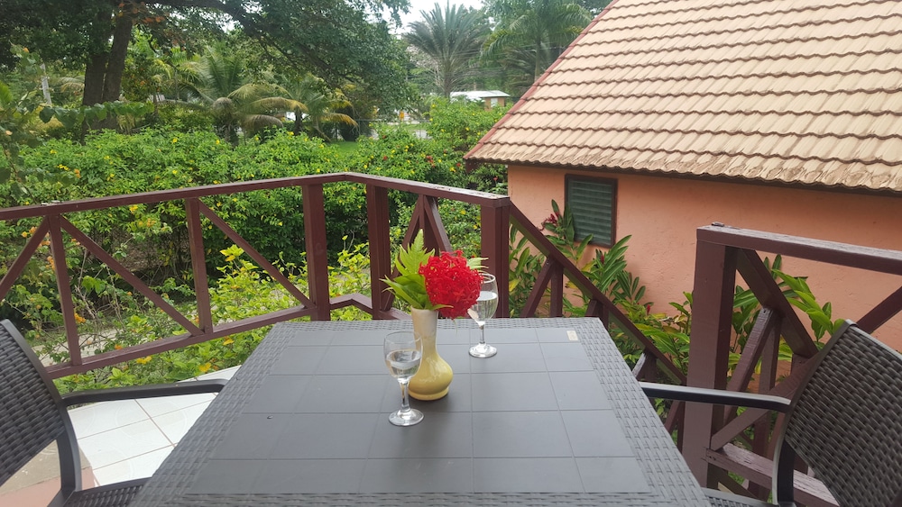 Firefly Beach Cottages and Suites 59/78