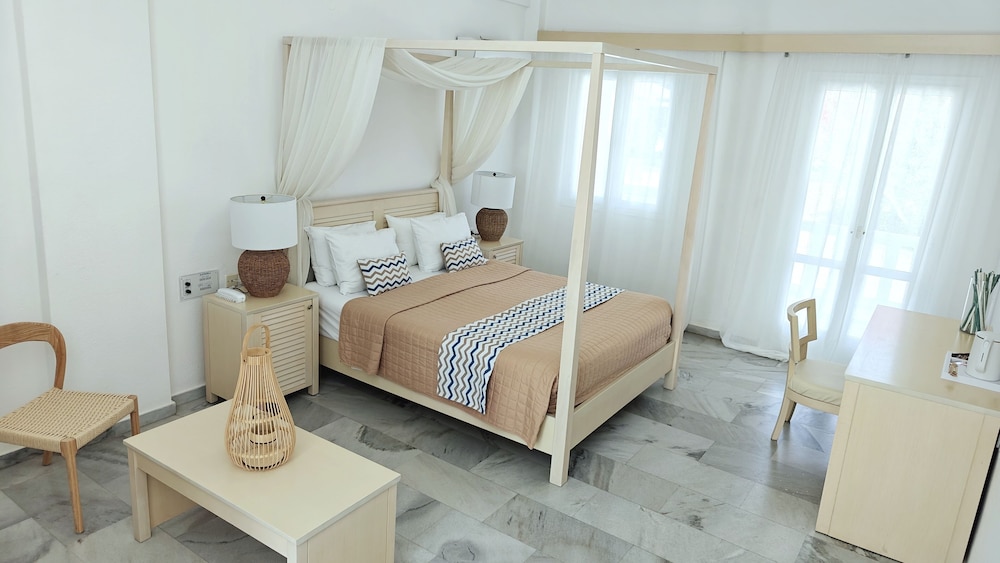 Narges Hotel 15/50