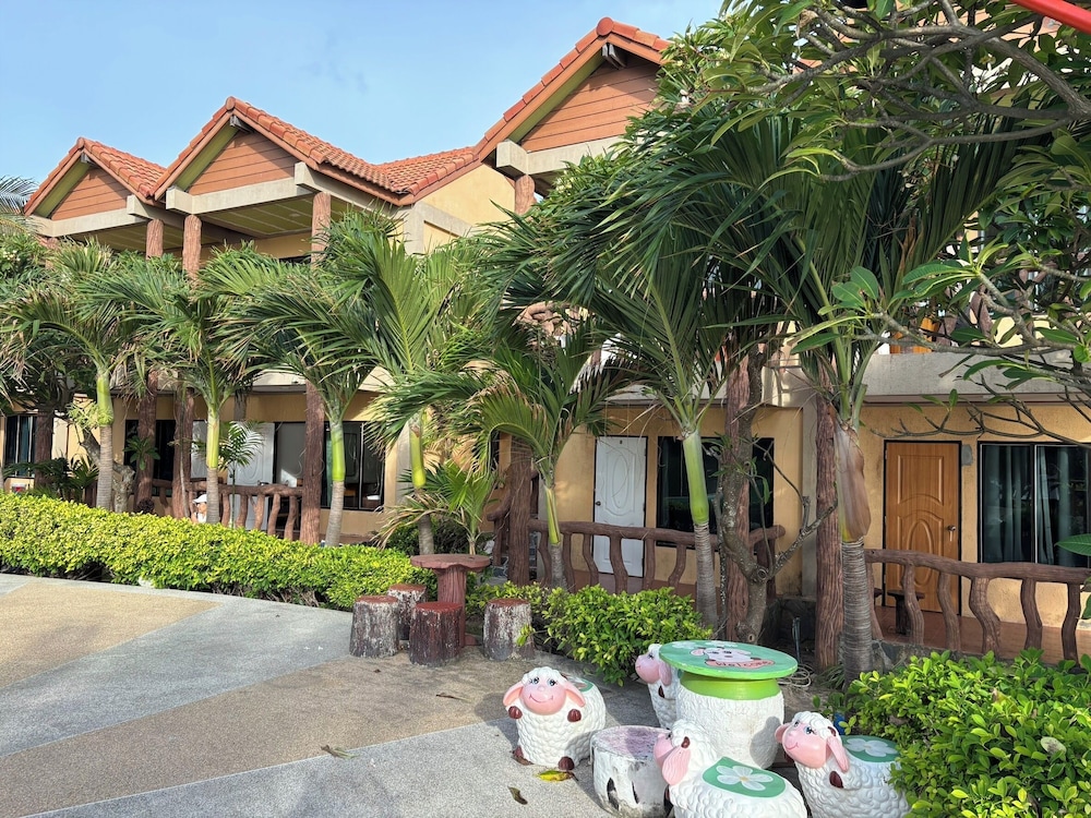 Friendly Resort & Spa 40/42
