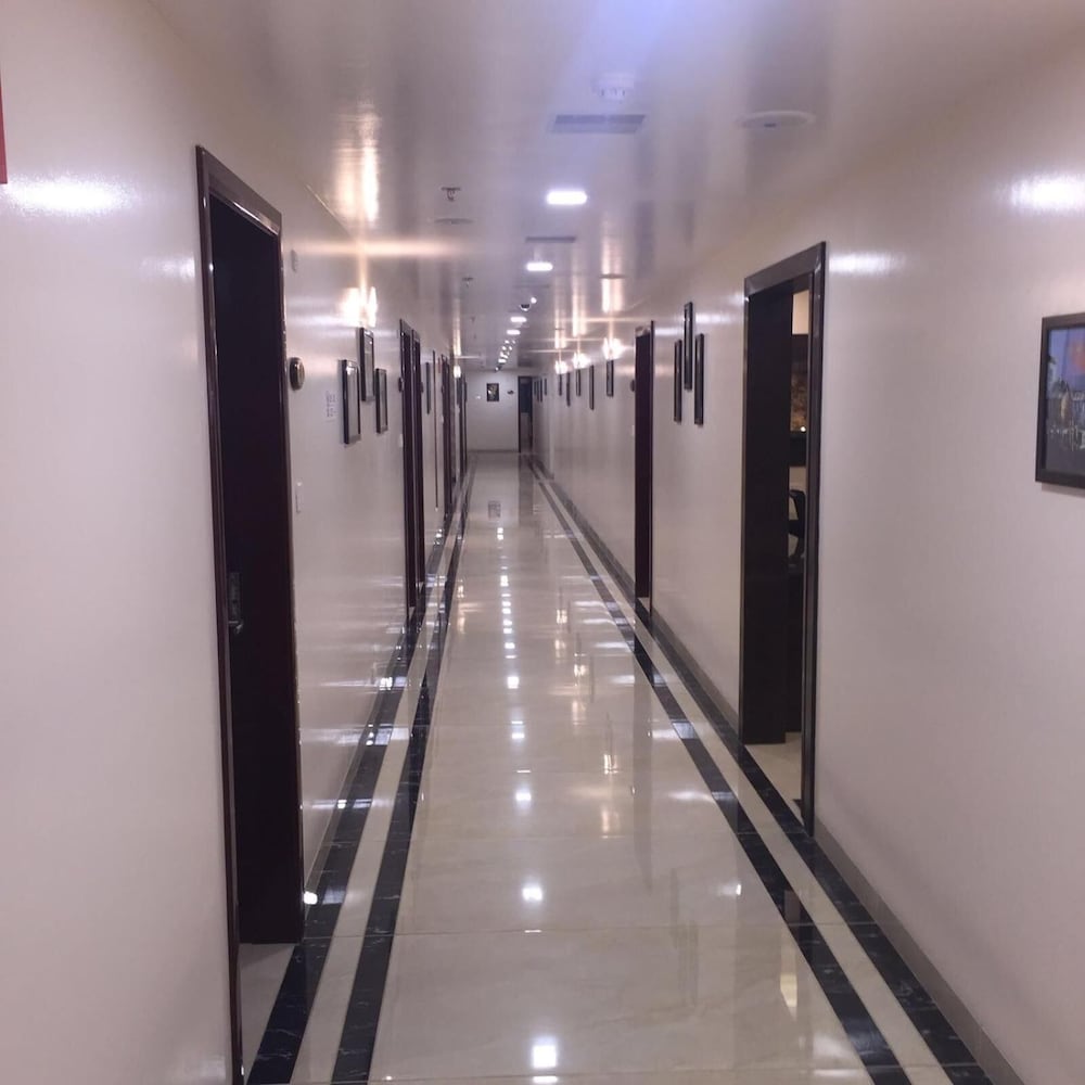 The Avr Hotels & Banquets 18/36