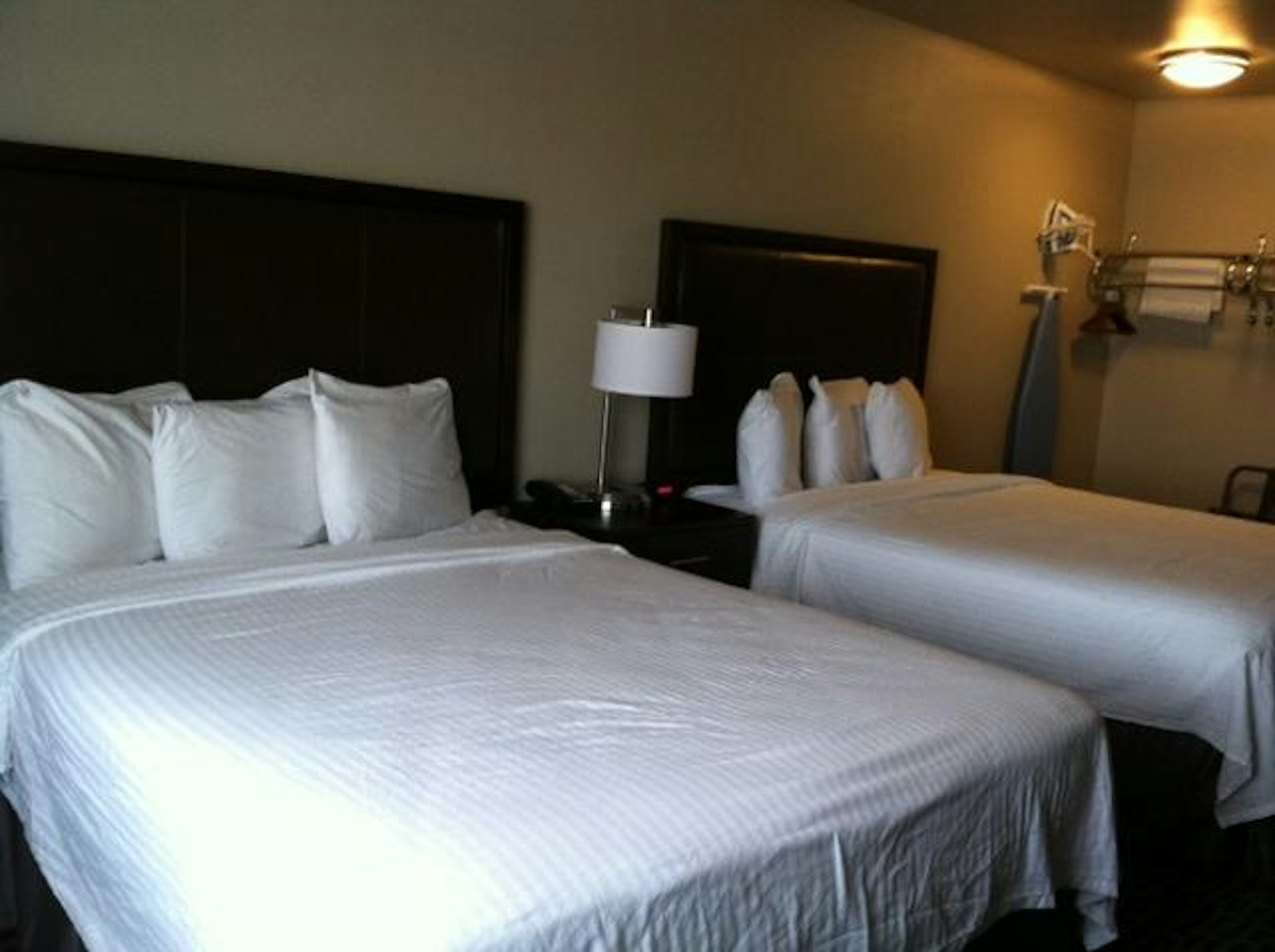 Coast Hilltop Inn 3/10