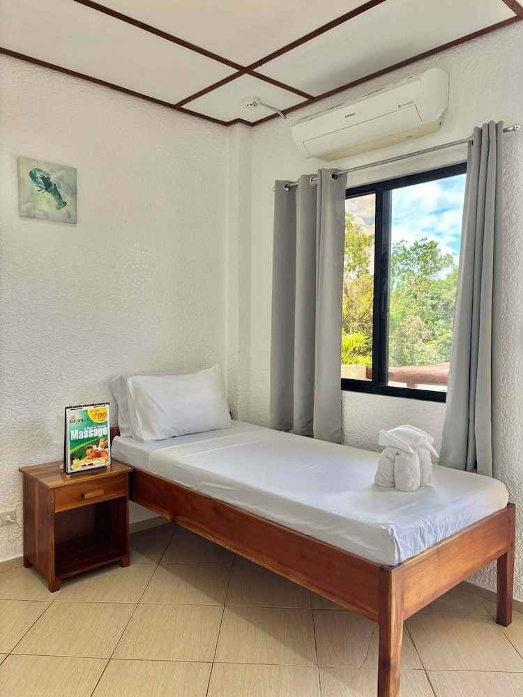 ROOM, TWIN BEDS, BALCONY