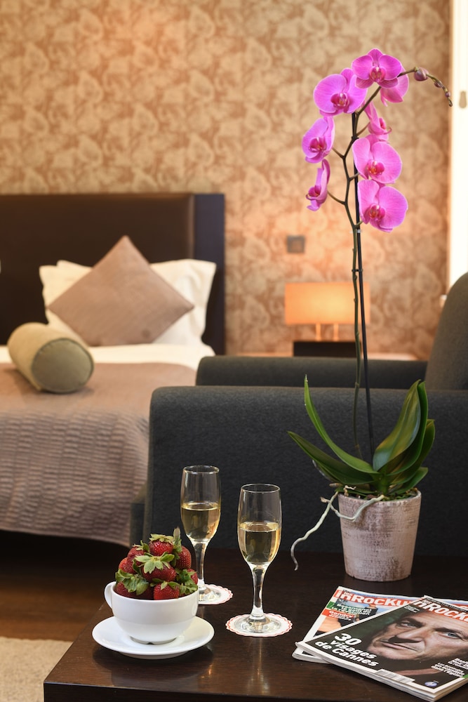 Ansen Suites 36/50