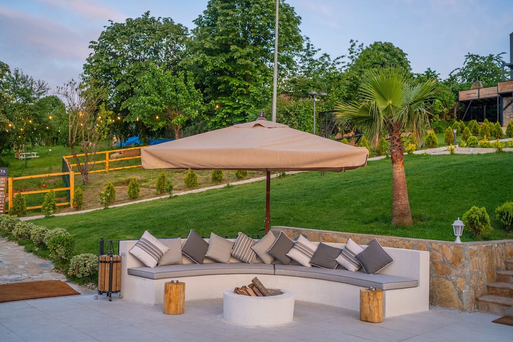 Alya Kartepe Villa Hotel 40/50