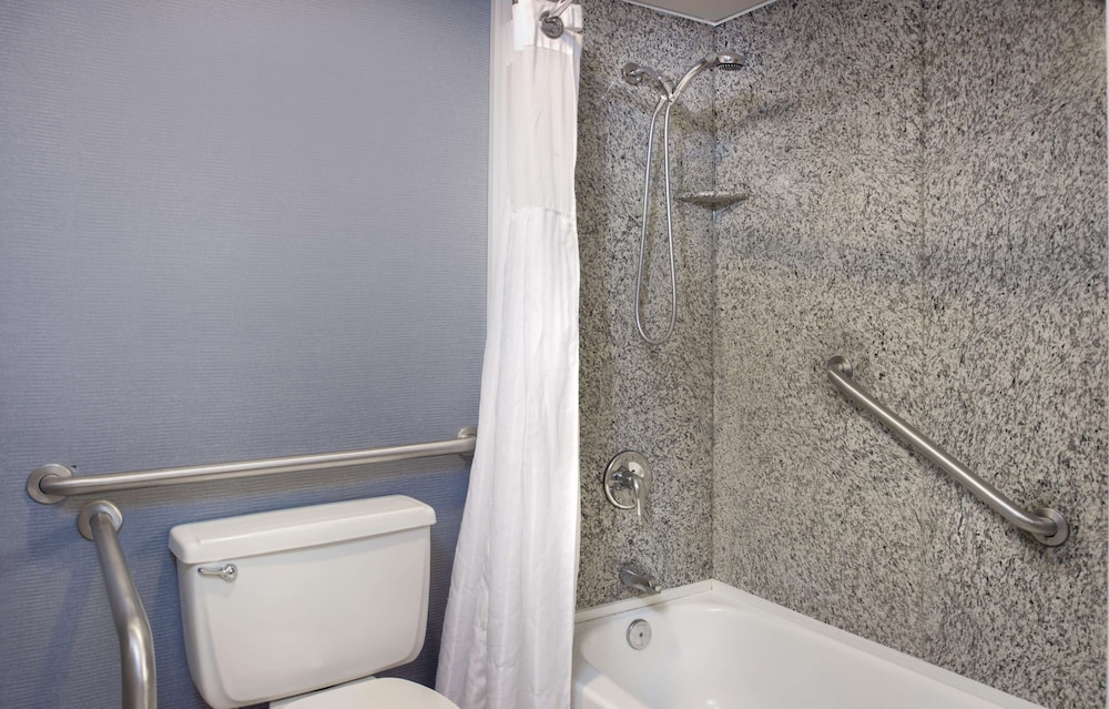 Doubletree By Hilton Hotel St Louis Westport 17/54