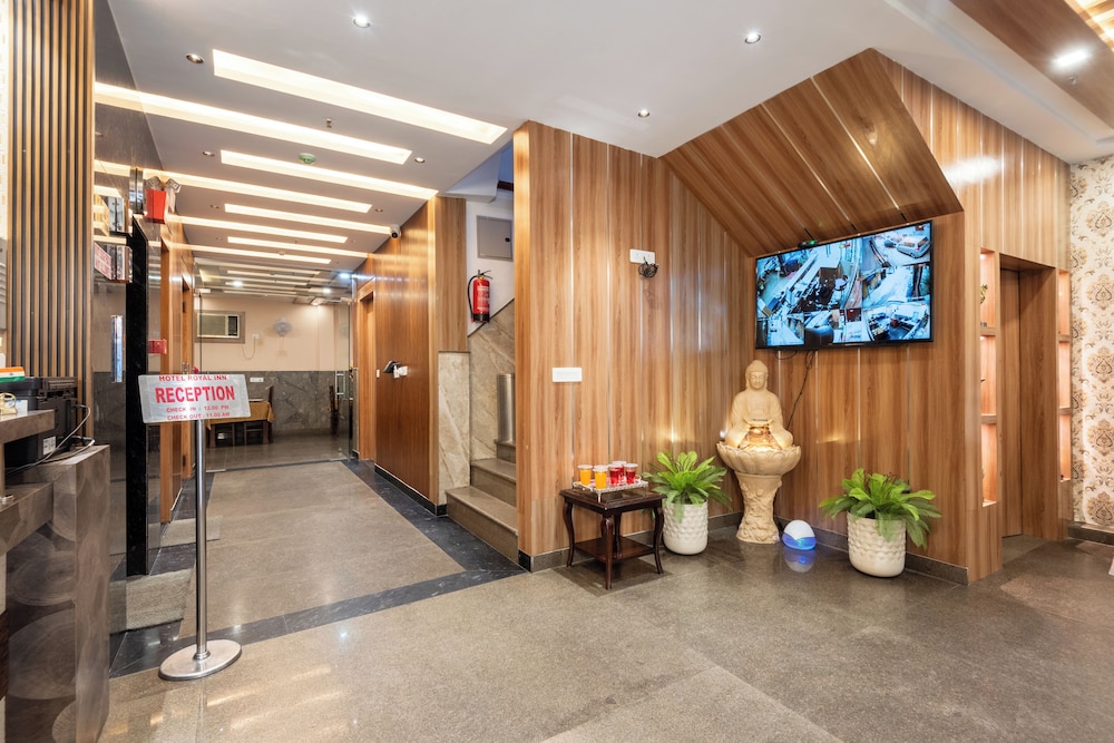 Hotel Royal Inn Igi 32/41