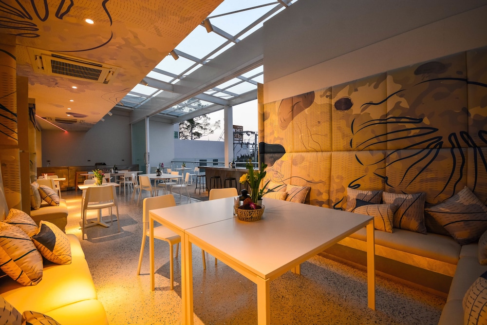 Comet Hotel Suratthani 20/26