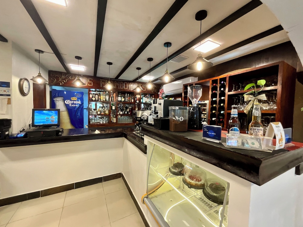 El Zaguán Colonial 8/50