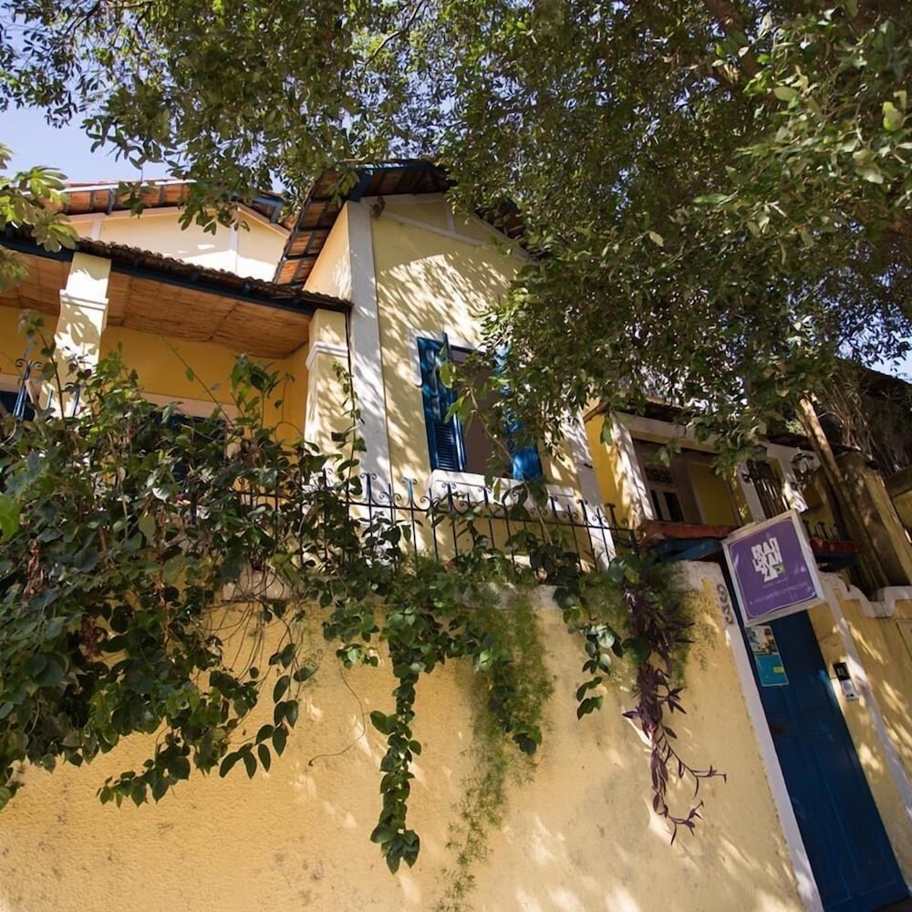 Brasileranza Hostel 40/50