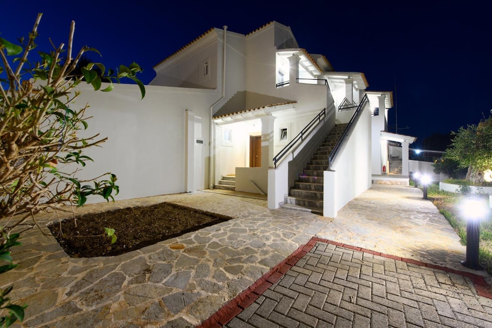 Corfu SunGate Hotel 33/38