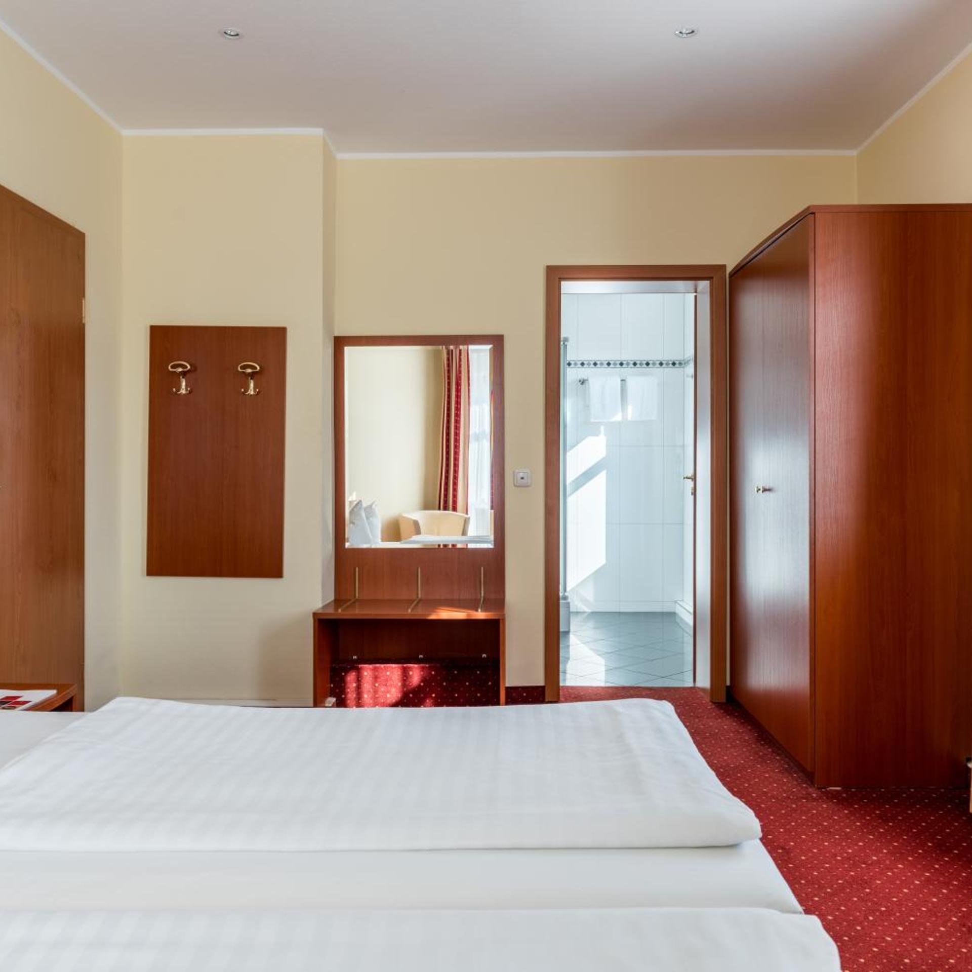 غرفة قياسية مزدوجة، Azimut Hotel Dresden 2/10
