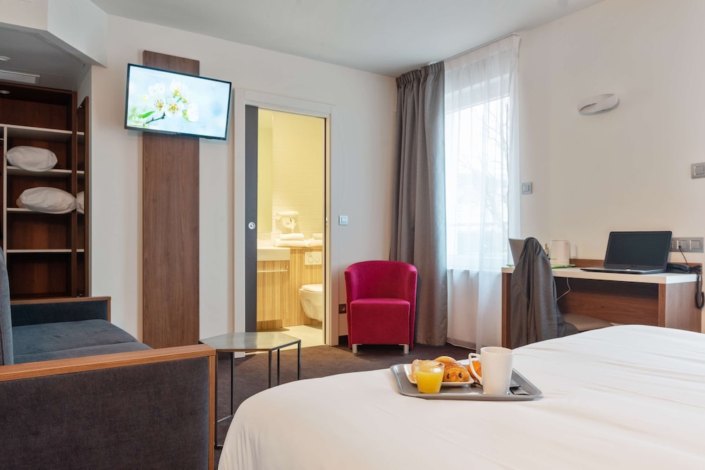 غرفة قياسية بسريرين منفصلين، Campanile Epinal Centre - Gare 4/10