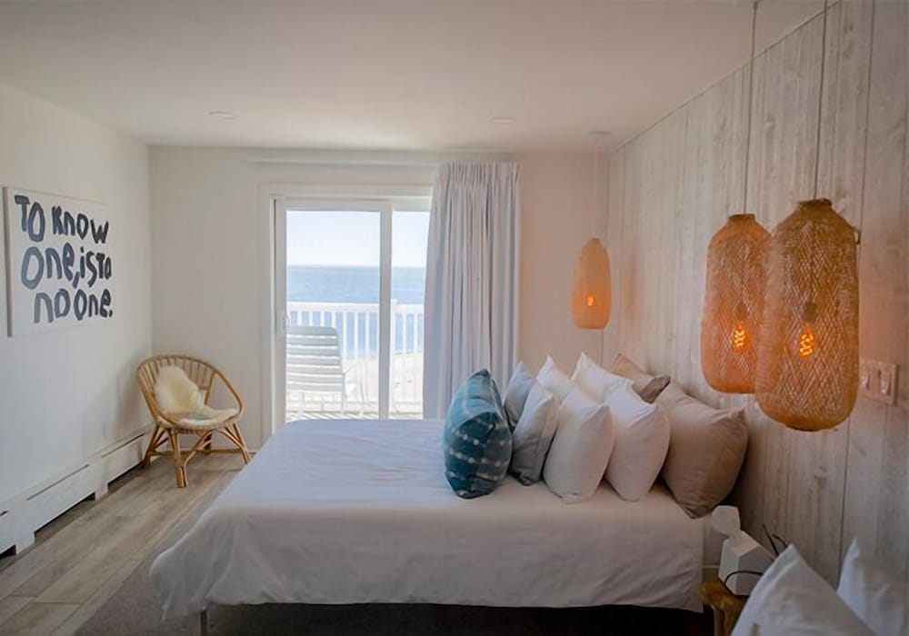 The Surfside Hotel 17/49