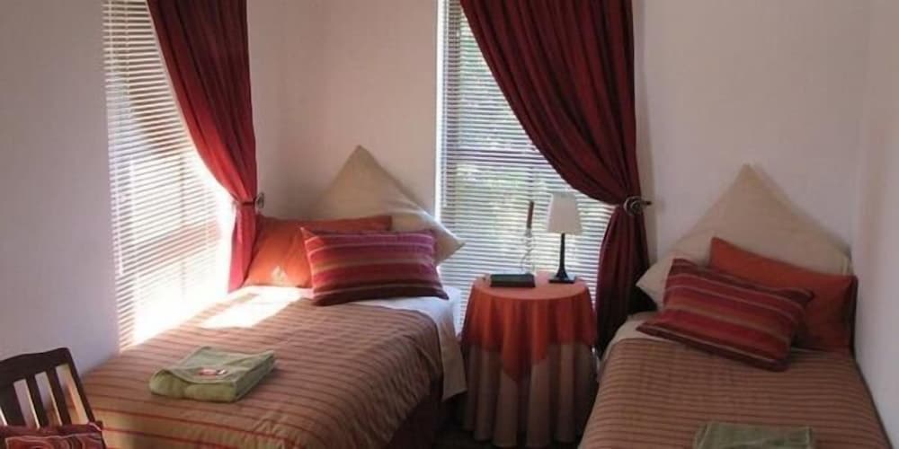 Magnolia Place Guest House 2/19