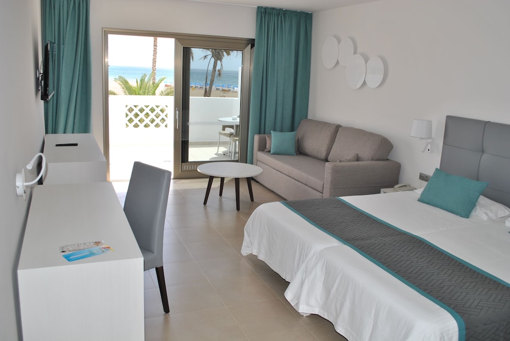 Hotel Las Costas 24/65