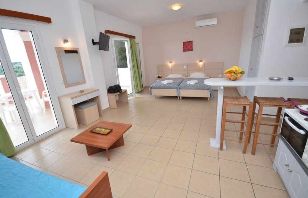 Paradiso Apartments 24/45