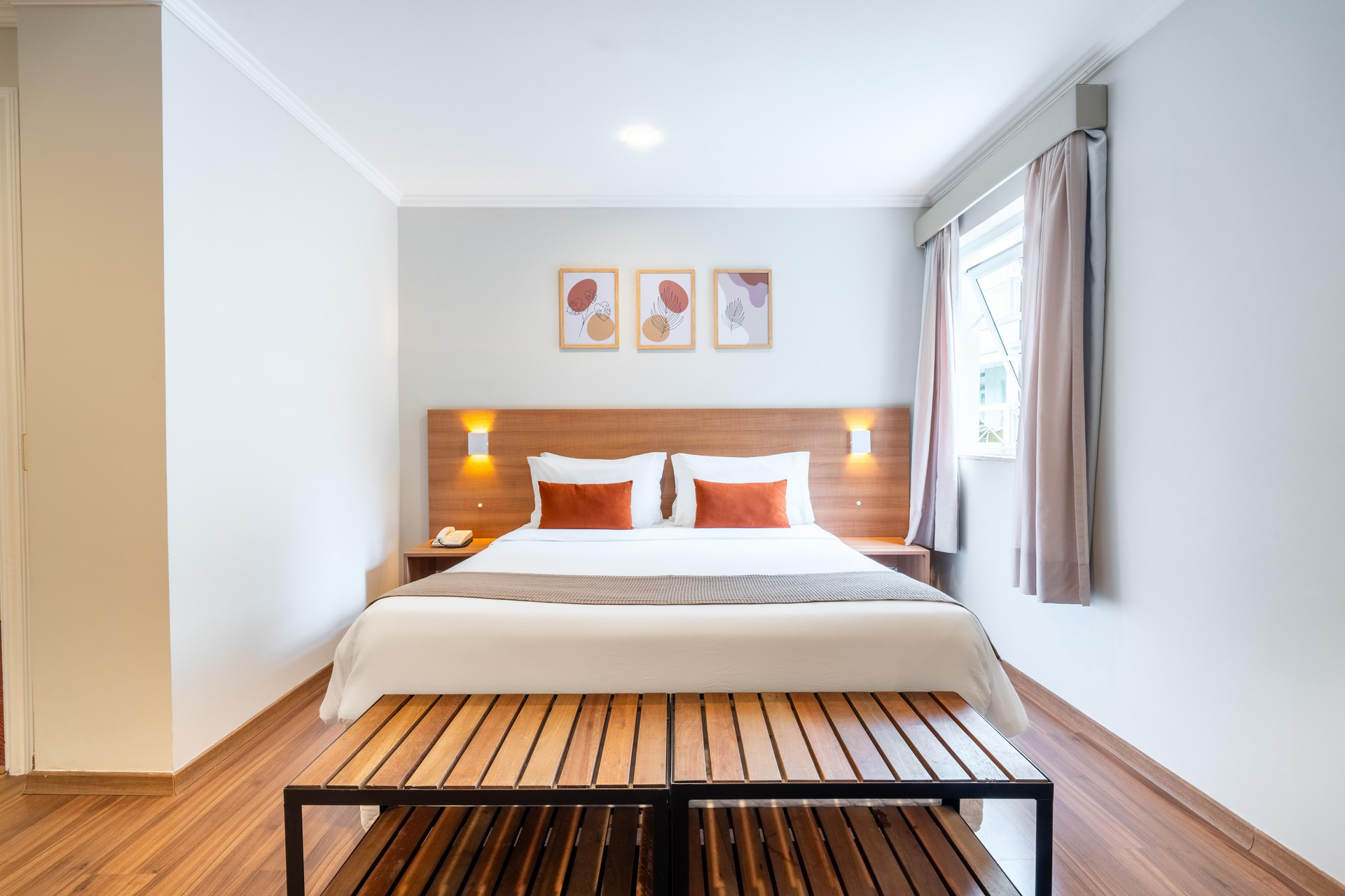 Deluxe, Double Bed, Side View
