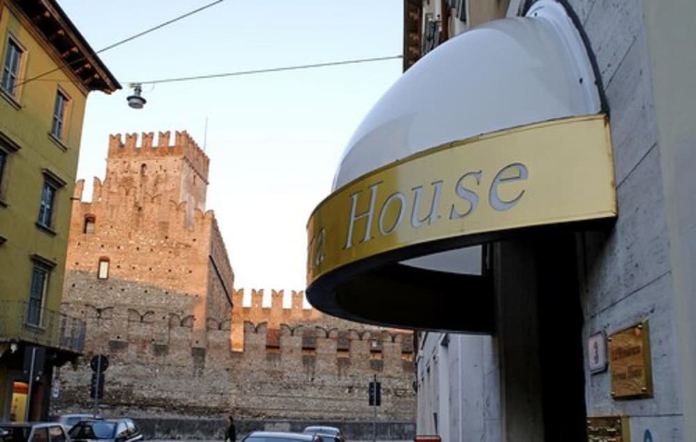 Aparthotel Verona House 2/50