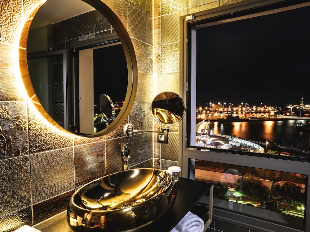 BLUESEA Design Plus Bex Hotel 32/67
