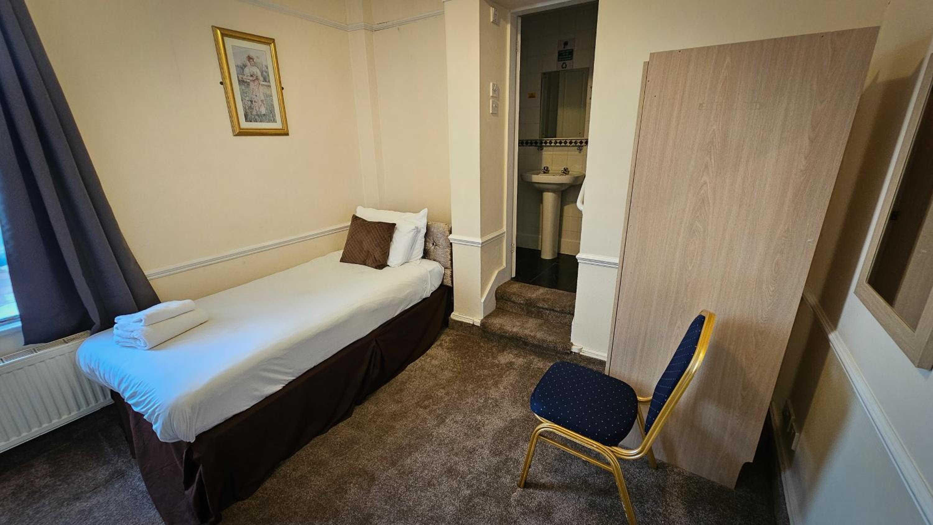 Room, Single
