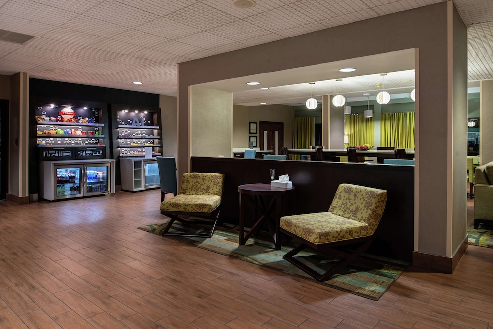 Hampton Inn Florence Midtown 12/45