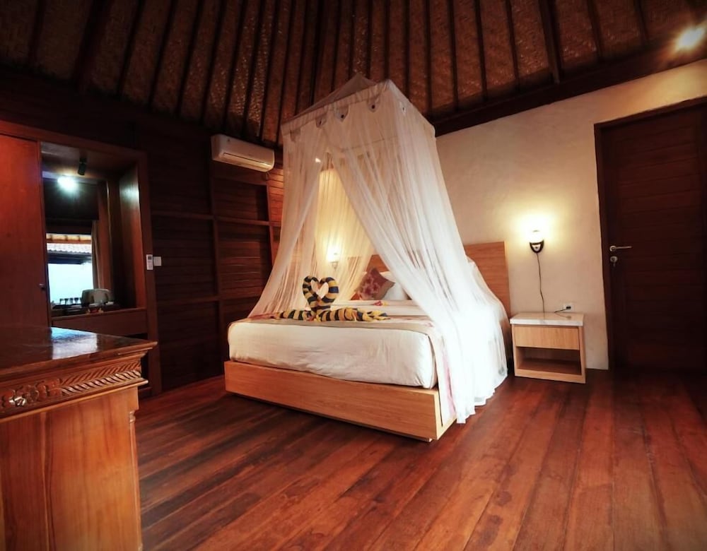 FAMILY, SINGLE, 2 QUEEN BEDS, GARDEN VIEW