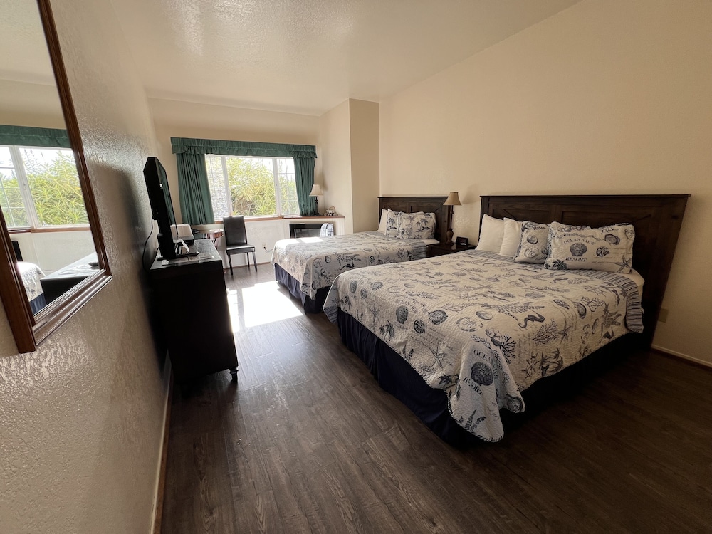 Gualala Country Inn 6/45