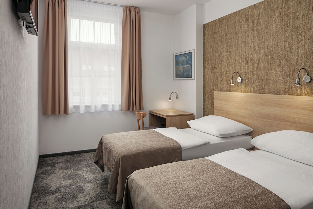 Ambiance Hotel 15/50