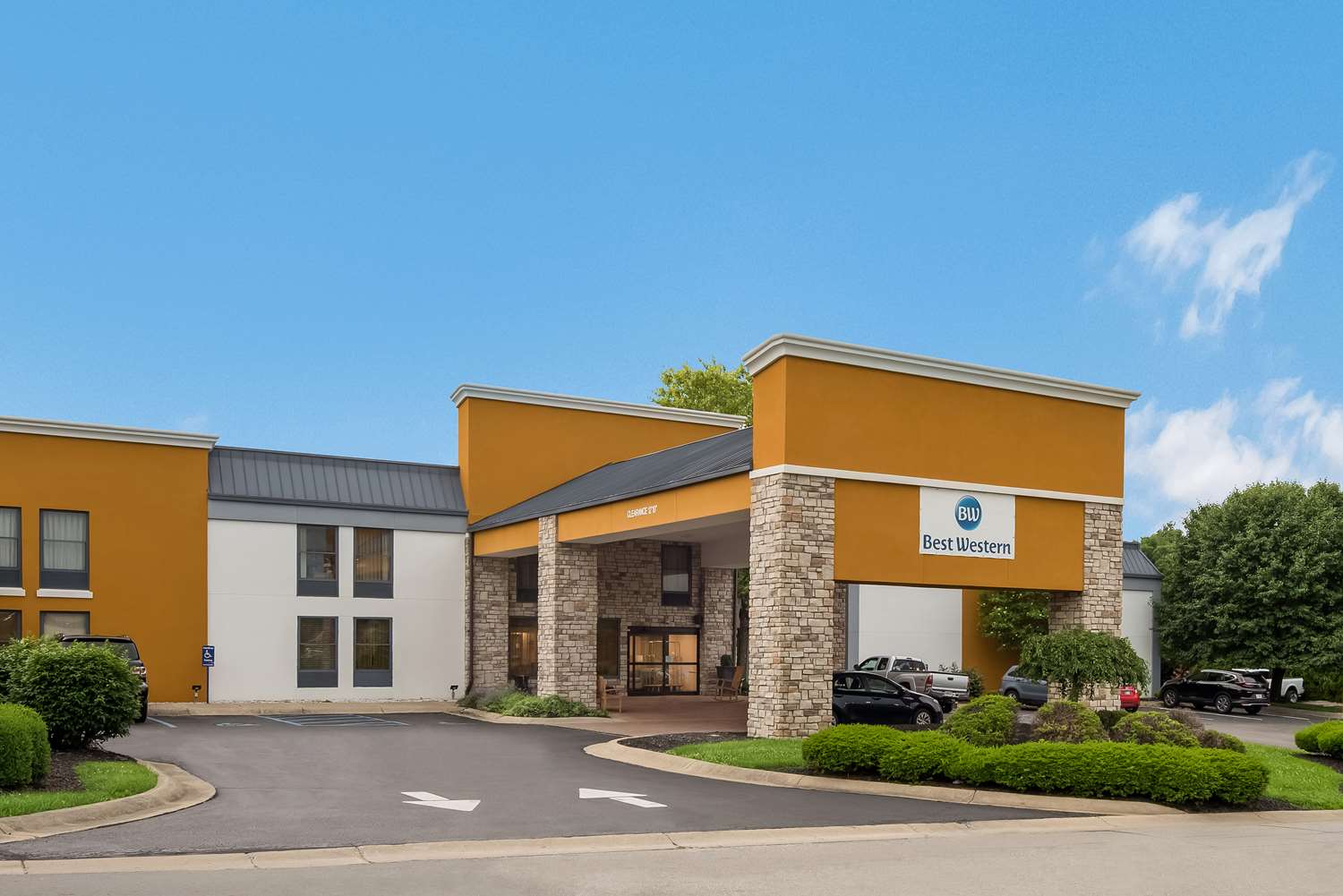 Best Western Batesville 4/73