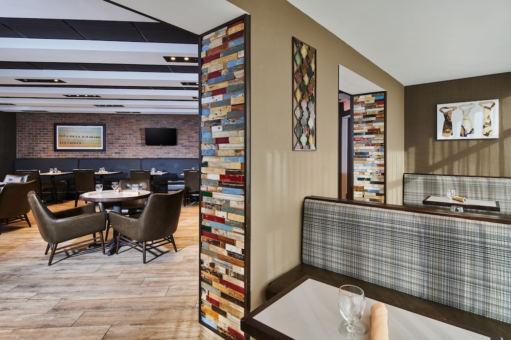 Doubletree By Hilton Raleigh Crabtree Valley 34/48