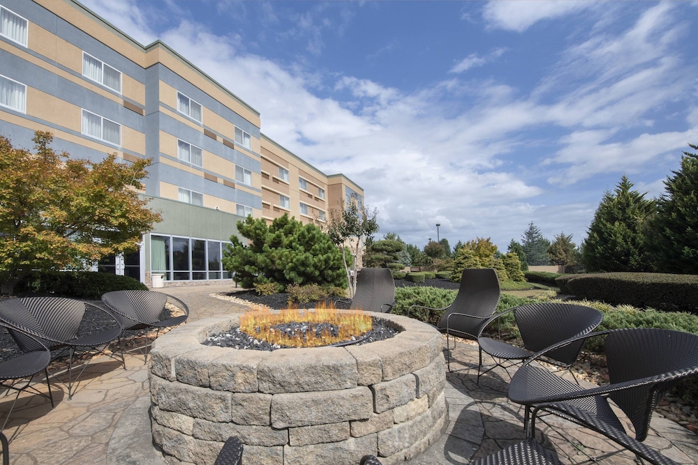 Courtyard Atlanta Mcdonough 3/42