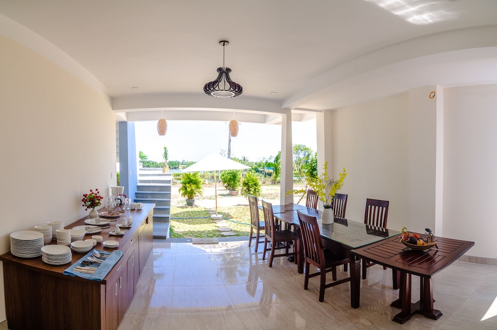 The Moon River Homestay Villa 33/50