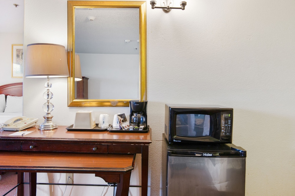 OYO Hotel Portage I-94 35/39