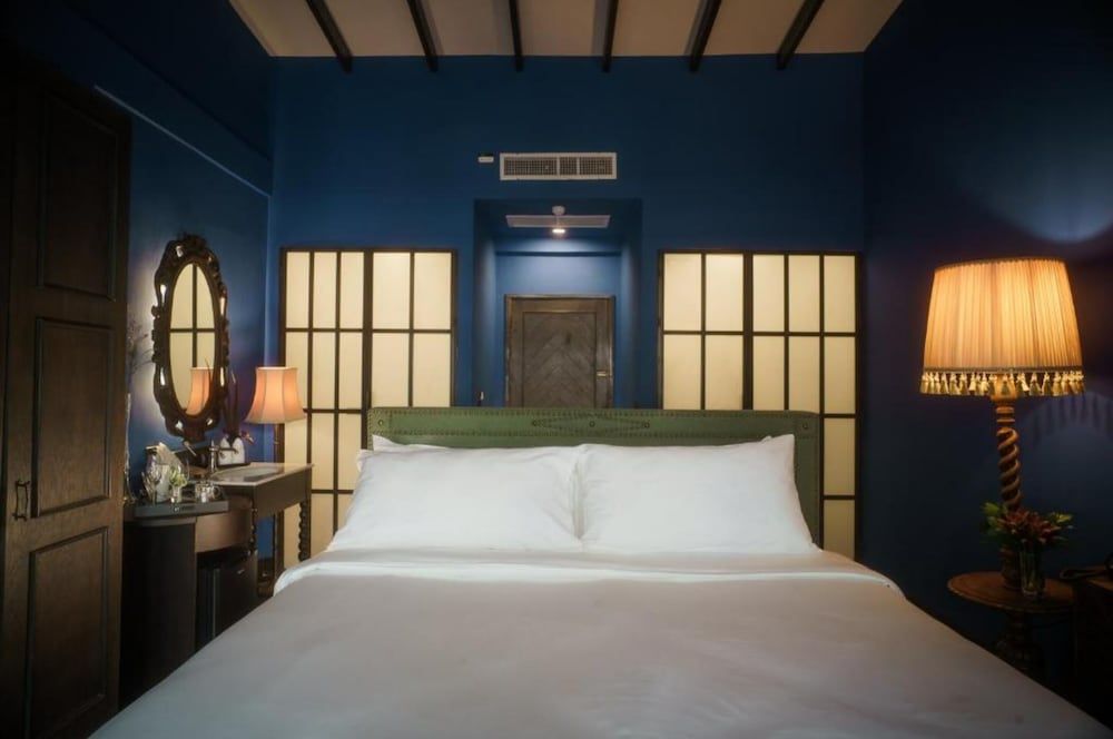 Baan Tuk Din Hotel 25/50