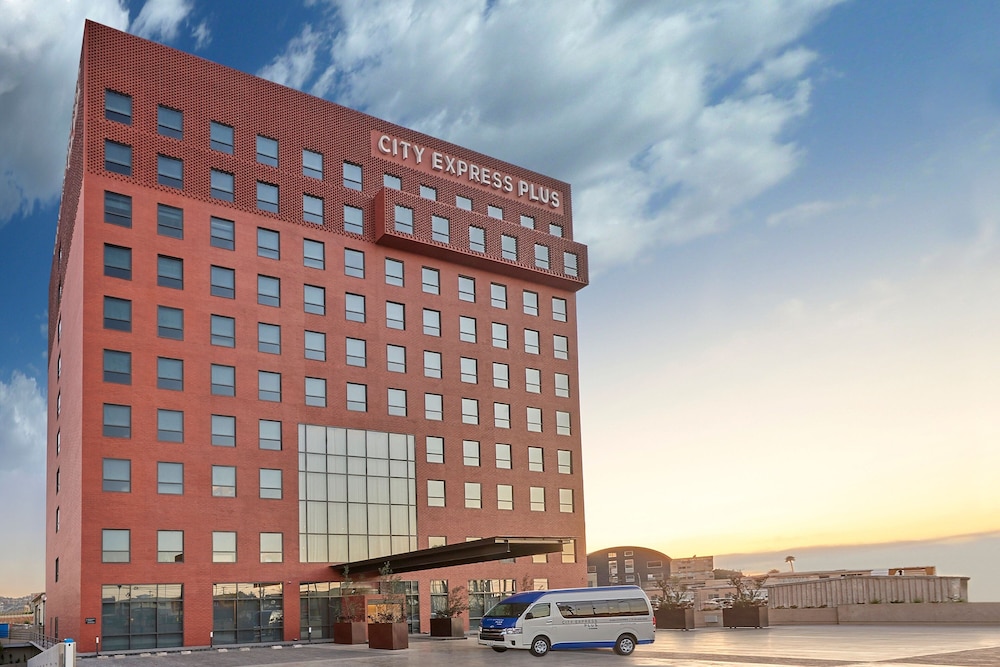 City Express Plus by Marriott Tijuana photo2