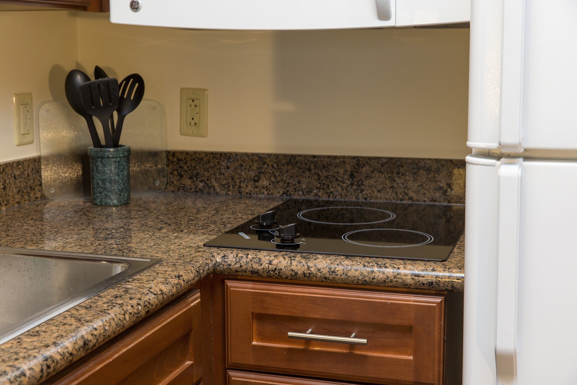 جناح بسريرين كوين بغرفة نوم واحدة بمطبخ لذوي الإعاقة، STAYBRIDGE SUITES COLUMBUS POLARIS 2/3