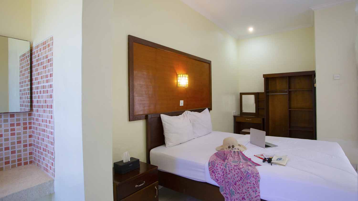 OYO 3910 Teges Inn 23/50