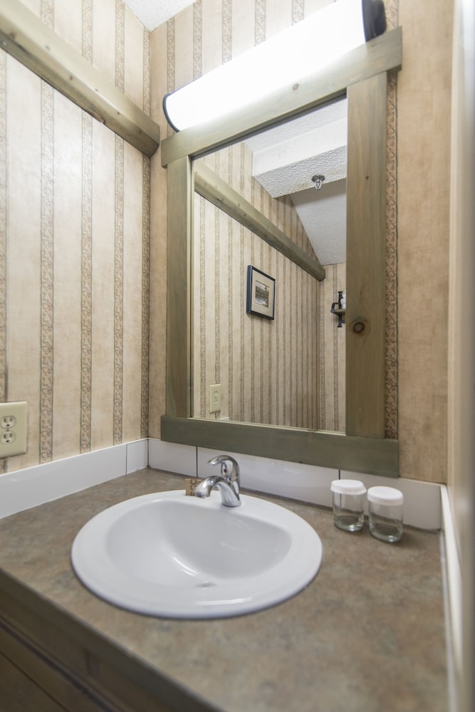 Douglas Fir Resort 14/54