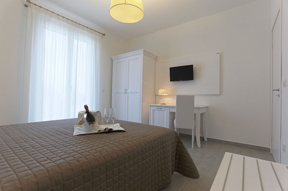 EXCLUSIVE, JUNIOR SUITE